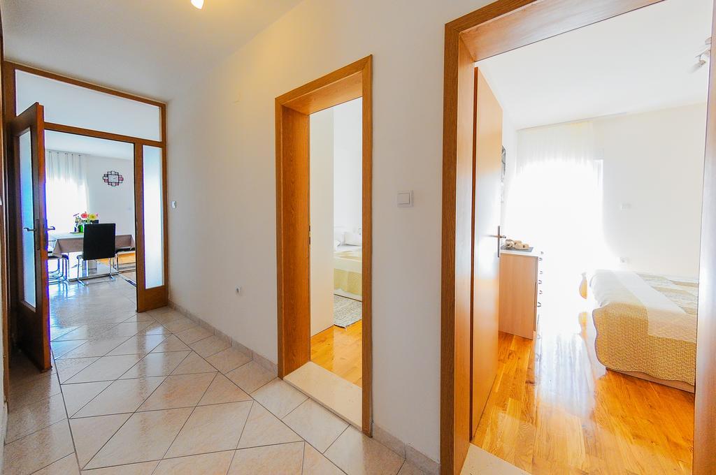 Apartments Rajic Split Room photo