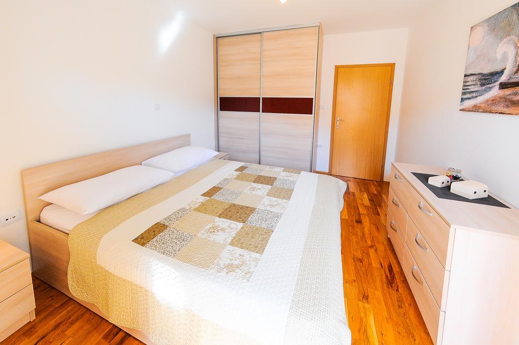 Apartments Rajic Split Room photo