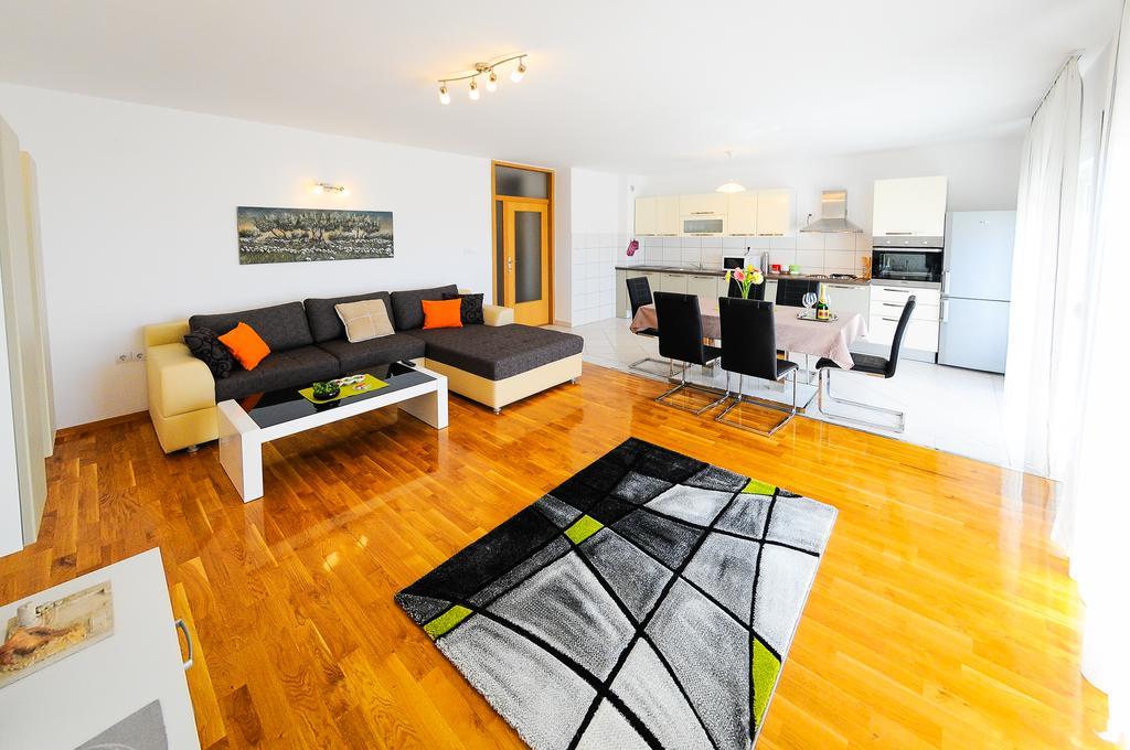 Apartments Rajic Split Room photo